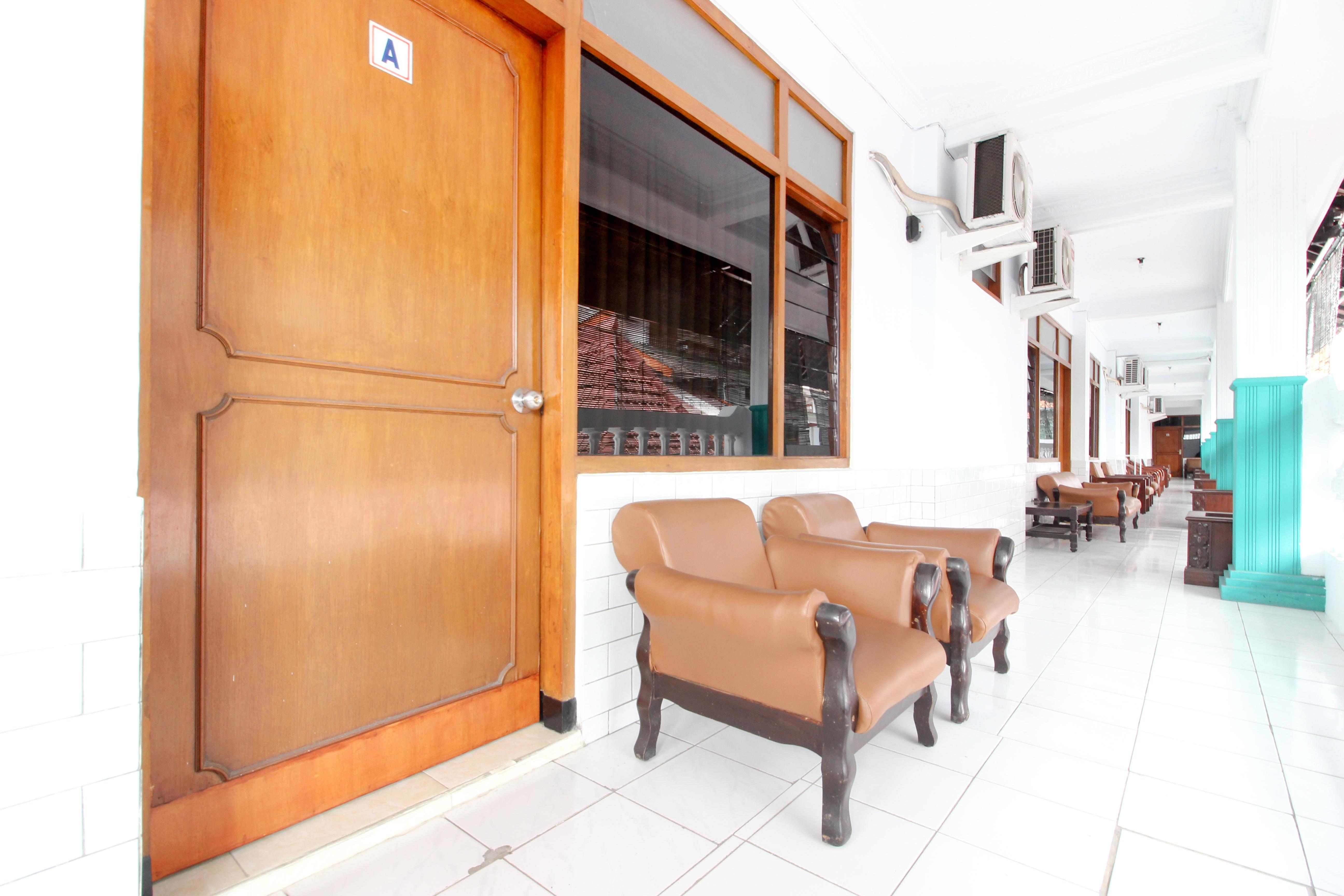 Reddoorz Plus Near Alun Alun Selatan Yogyakarta Kültér fotó