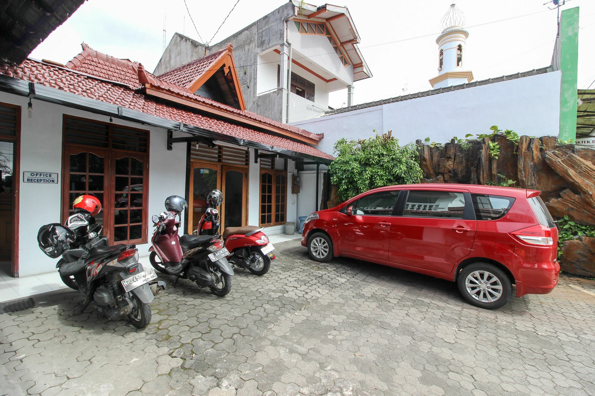 Reddoorz Plus Near Alun Alun Selatan Yogyakarta Kültér fotó